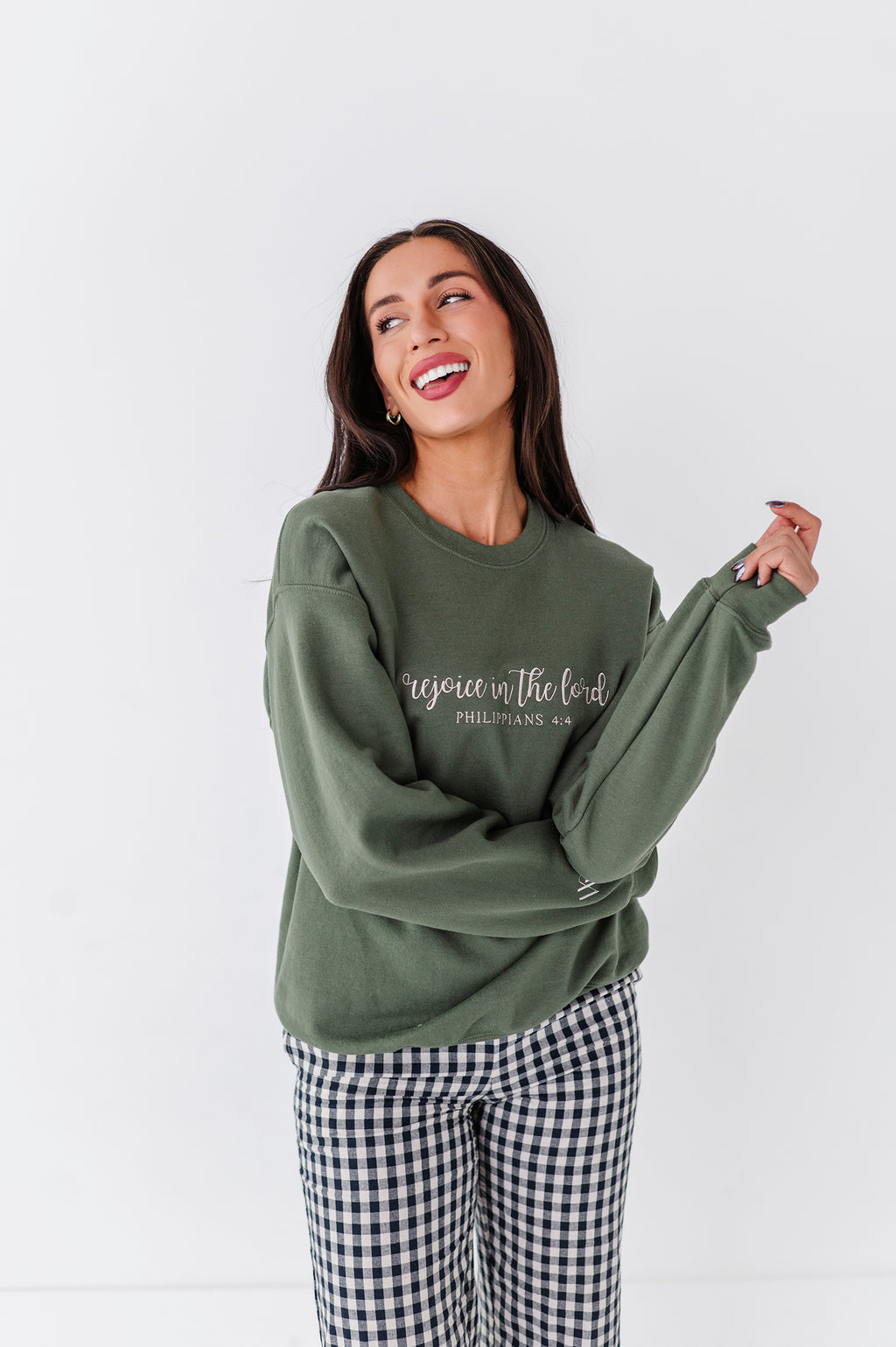Rejoice In The Lord Embroidered Crewneck - Olive