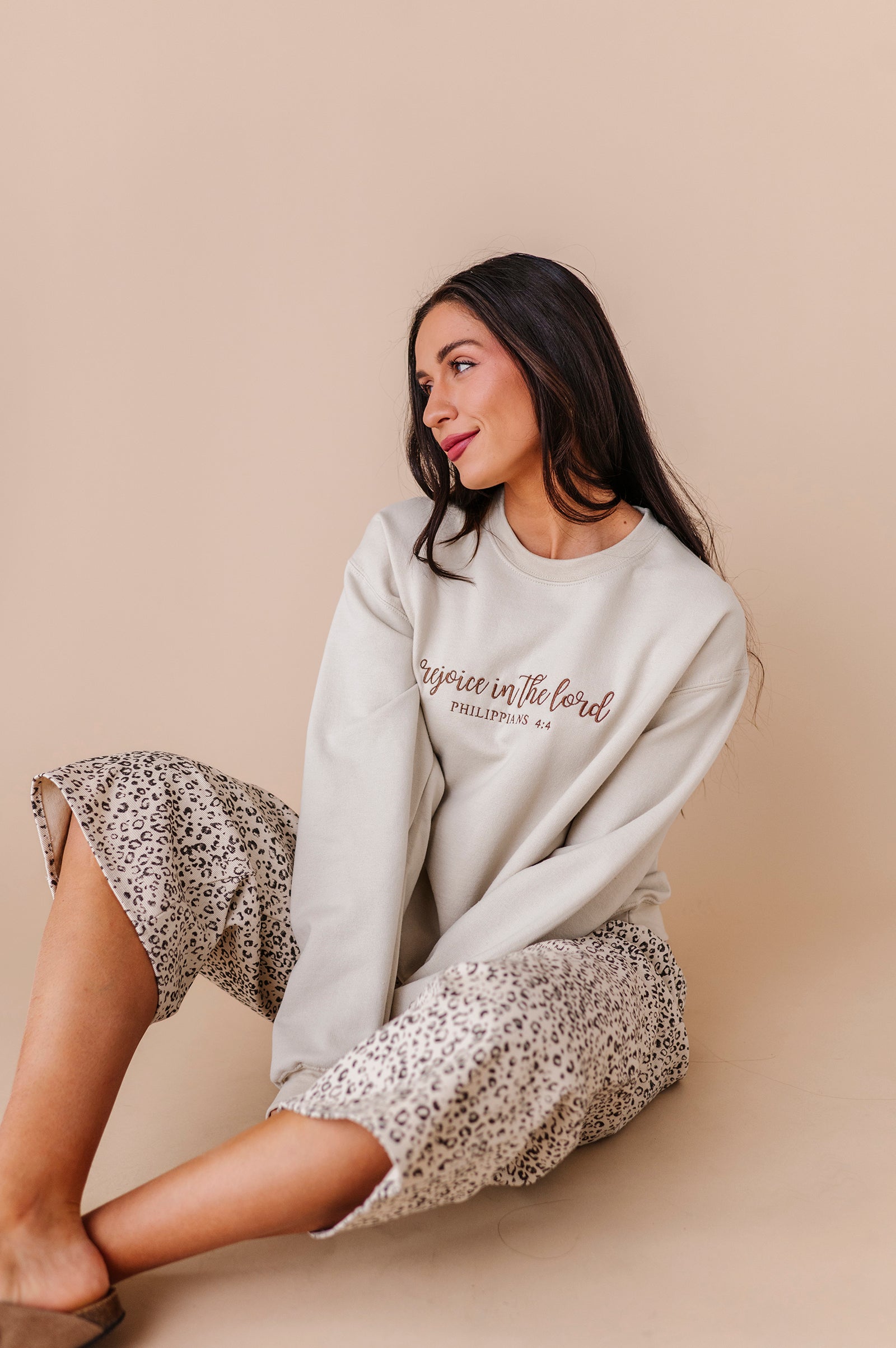 Rejoice In The Lord Embroidered Crewneck - Sand