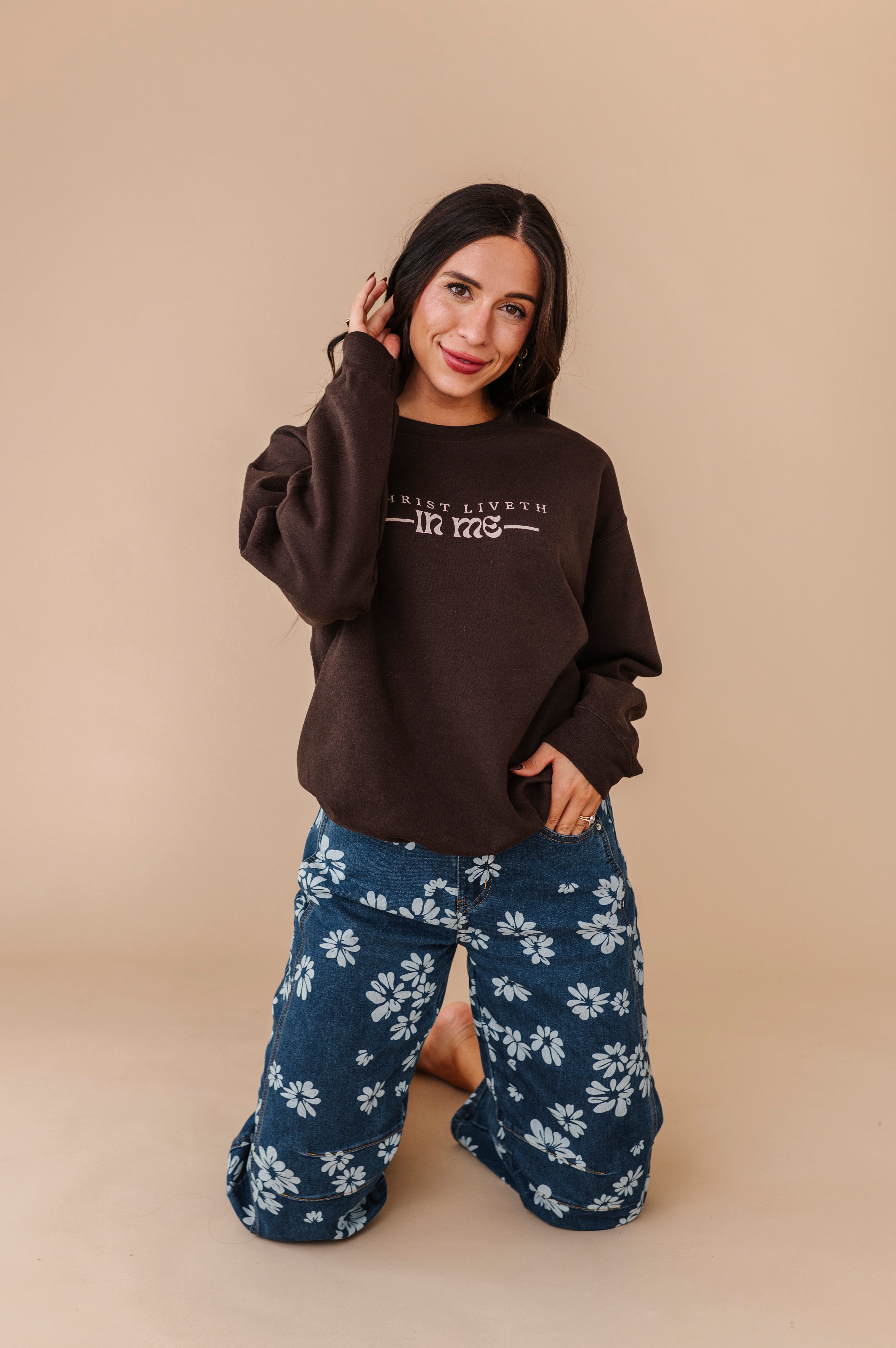 Christ Liveth In Me Crewneck - Chocolate